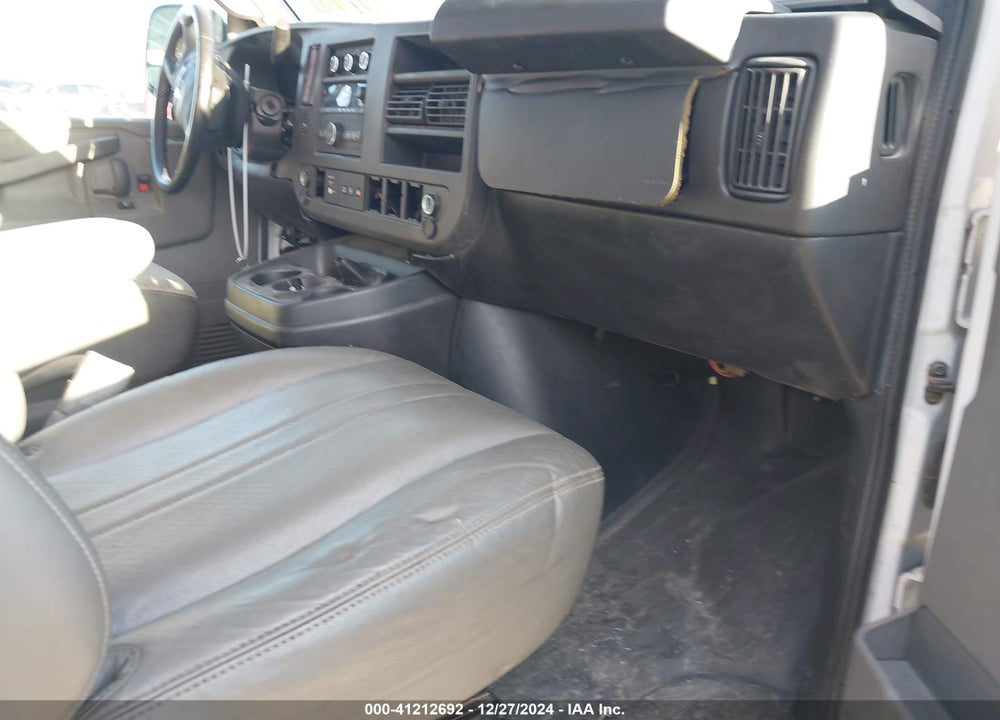 2020 CHEVROLET EXPRESS CARGO RWD 2500 REGULAR WHEELBASE WT VIN: 1GCWGAFG9L1275655