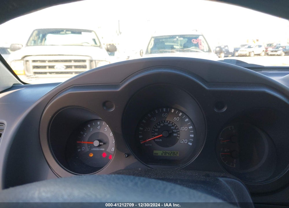 2002 NISSAN XTERRA XE VIN: 5N1ED28Y12C572384