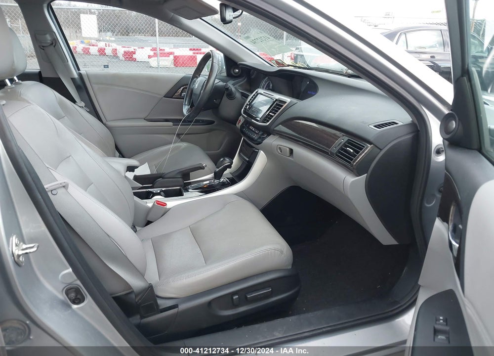 2017 HONDA ACCORD EX-L VIN: 1HGCR2F96HA044175