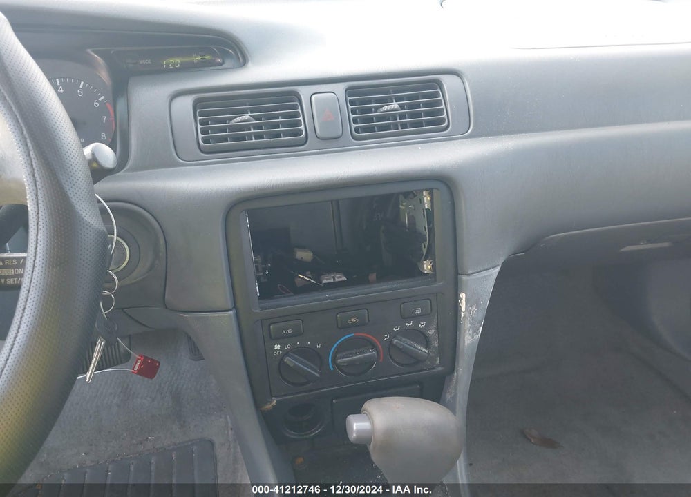 2001 TOYOTA CAMRY VIN: 1T2BF22K010339272