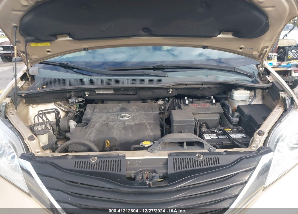 2011 TOYOTA SIENNA LE V6 VIN: 5TDKK3DC0BS052737