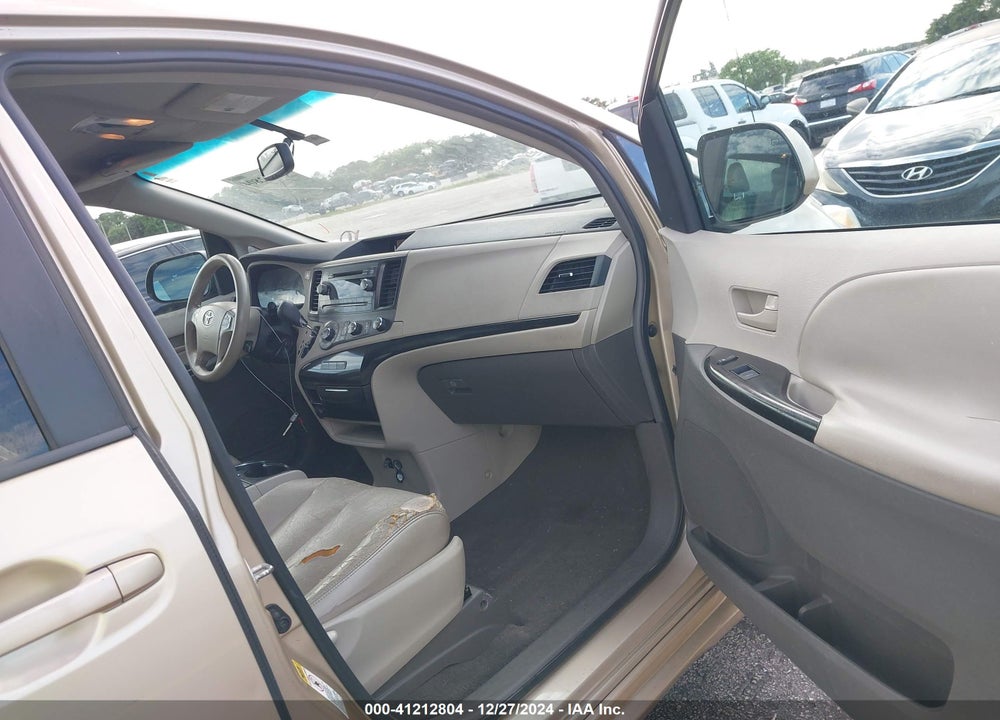 2011 TOYOTA SIENNA LE V6 VIN: 5TDKK3DC0BS052737
