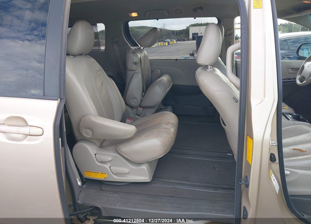 2011 TOYOTA SIENNA LE V6 VIN: 5TDKK3DC0BS052737