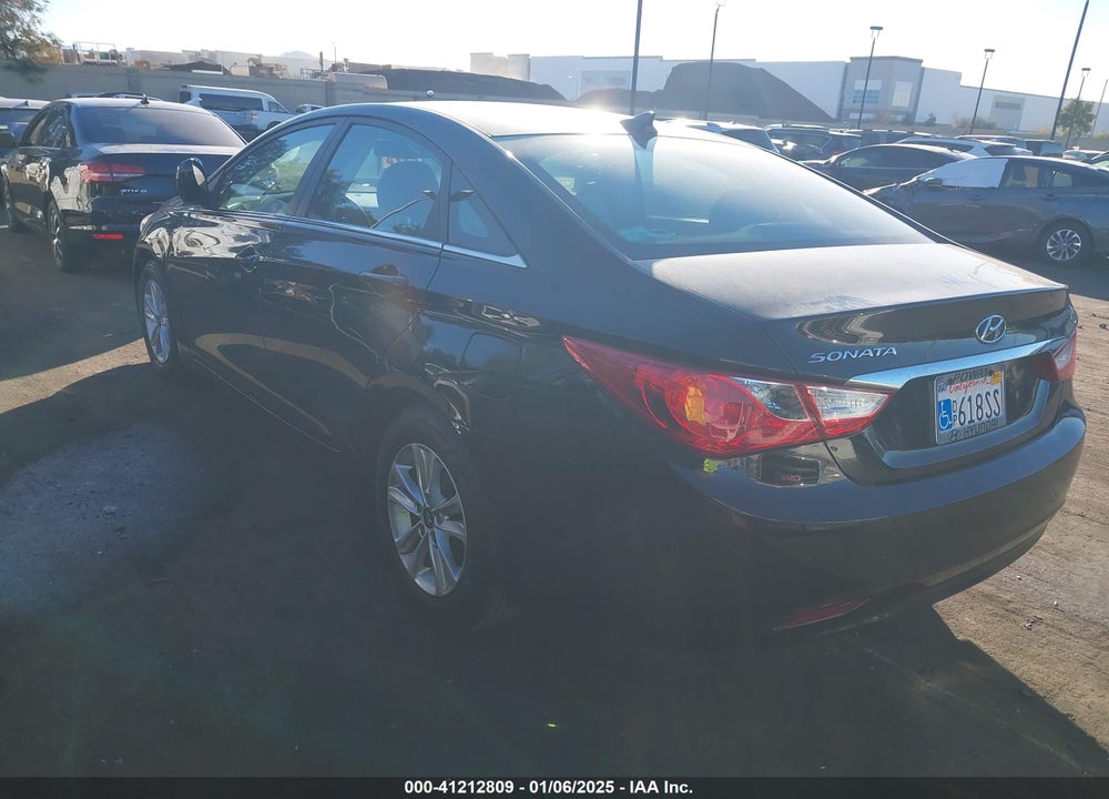 2013 HYUNDAI SONATA GLS VIN: 5NPEB4AC6DH728947