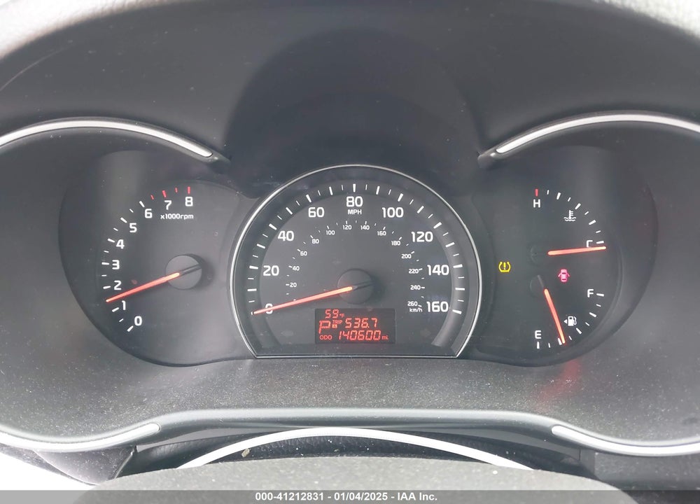 2014 KIA SORENTO LX VIN: 5XYKTCA61EG434871