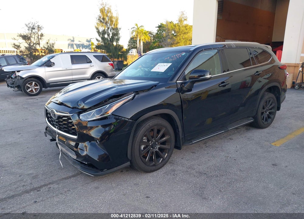 2022 TOYOTA HIGHLANDER VIN: 5TDFZRBH9NS239025