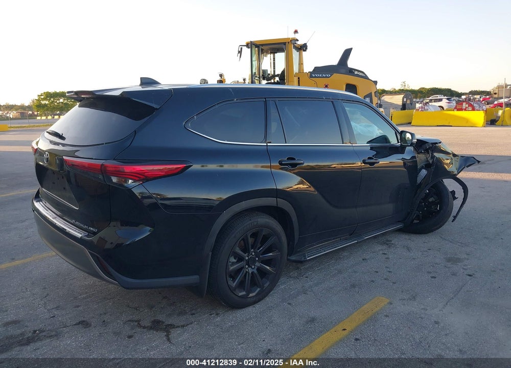 2022 TOYOTA HIGHLANDER VIN: 5TDFZRBH9NS239025