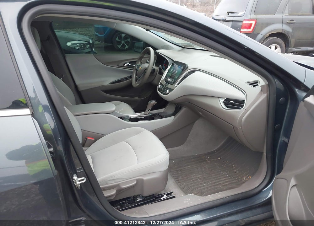 2019 CHEVROLET MALIBU VIN: 1G1ZC5ST1KF106016