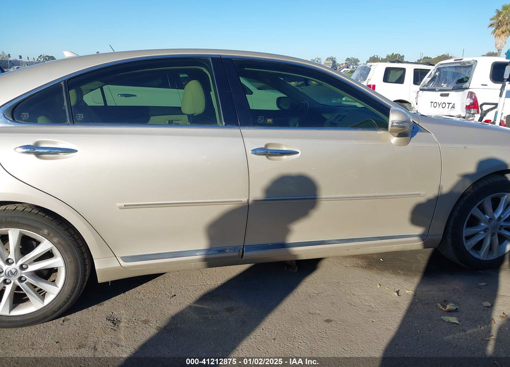 2011 LEXUS ES 350 VIN: JTHBK1EG2B2460927
