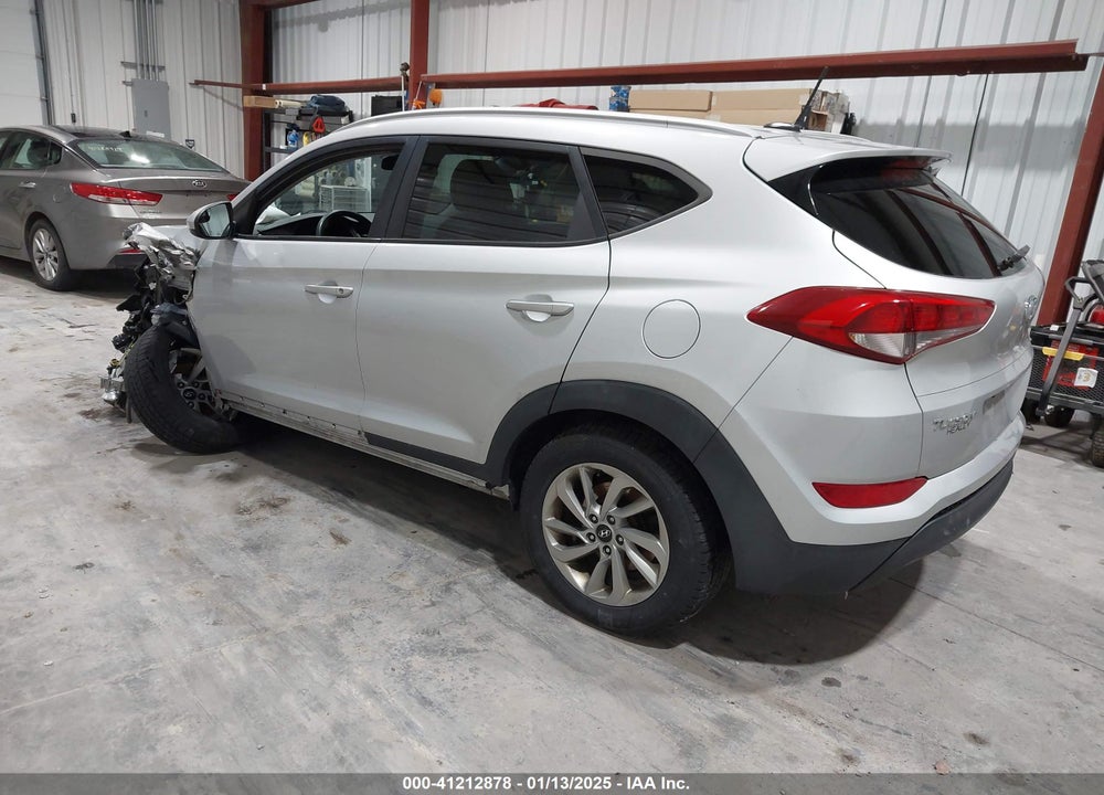 2016 HYUNDAI TUCSON SE VIN: KM8J3CA49GU092884