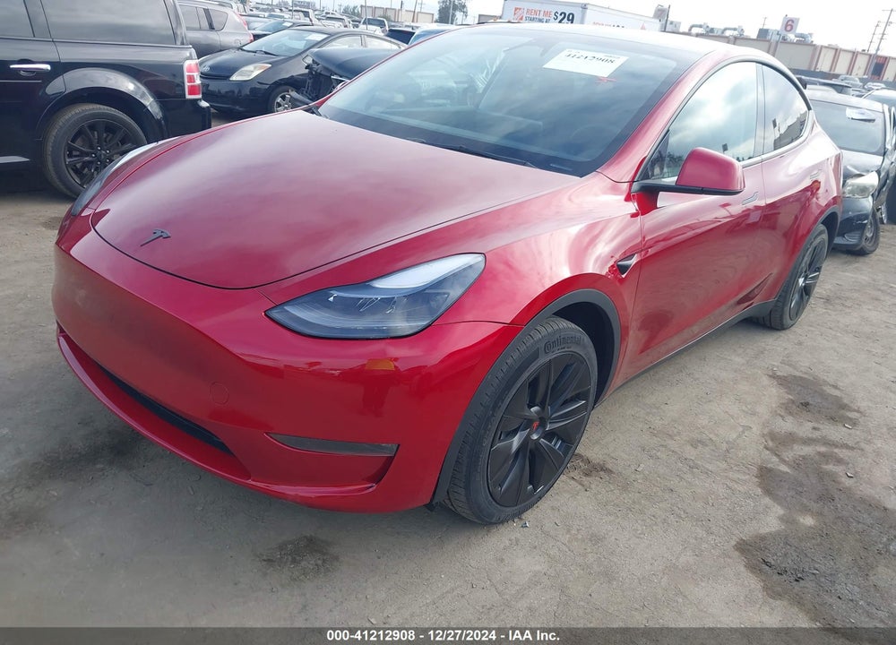 2024 TESLA MODEL Y VIN: 7SAYGDED7RF052678