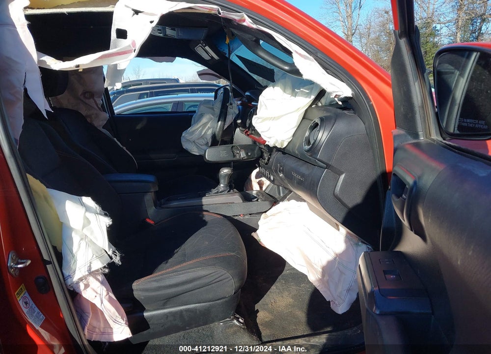 2016 TOYOTA TACOMA VIN: 5TFDZ5BN9GX008130