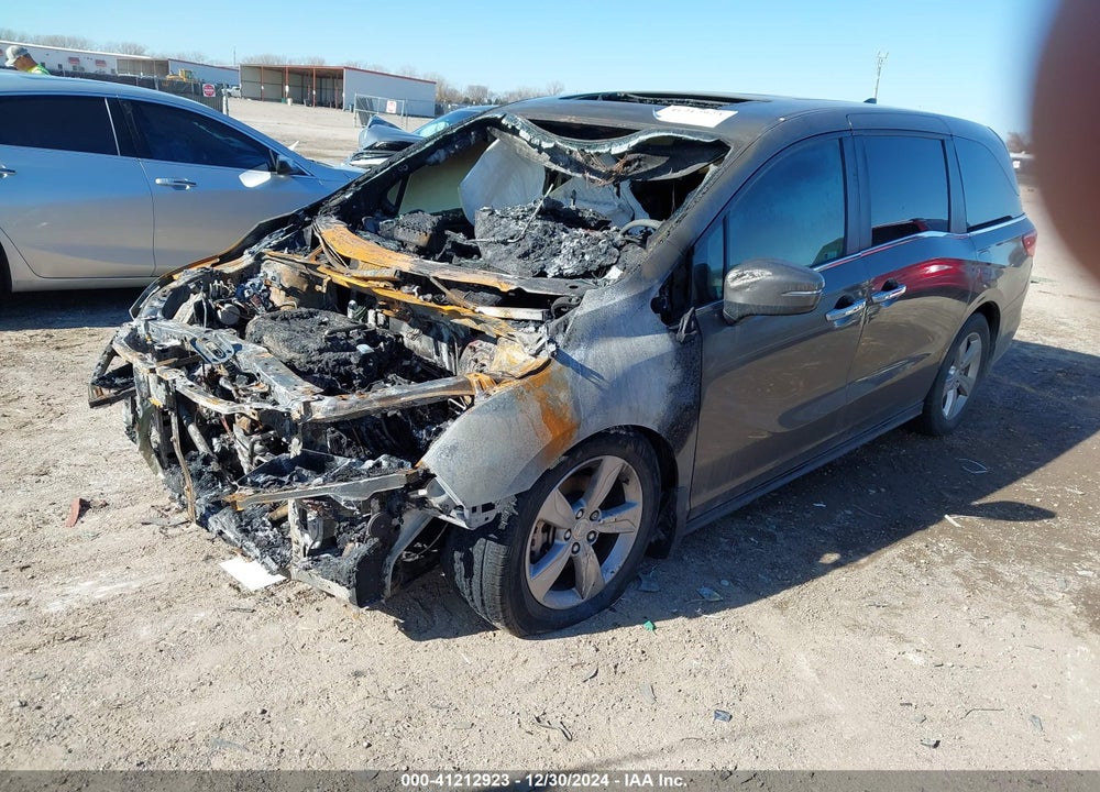 2018 HONDA ODYSSEY EX-L VIN: 5FNRL6H7XJB077710