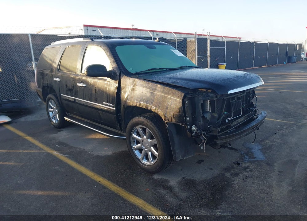 2007 GMC YUKON DENALI VIN: 1GKFK638X7J368607