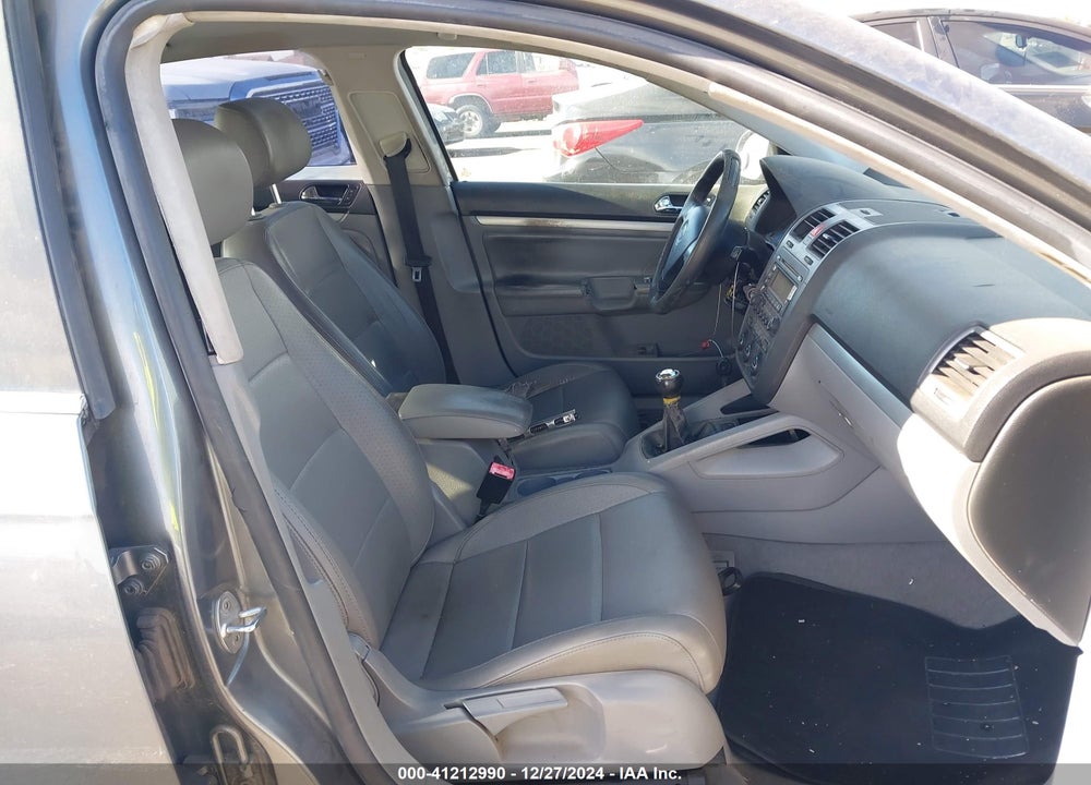 2005 VOLKSWAGEN JETTA 2.5 VIN: 3VWSG71K25M614885