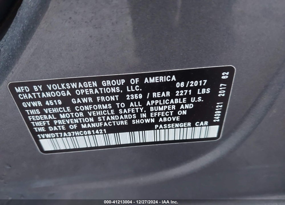 2017 VOLKSWAGEN PASSAT VIN: 1VWDT7A37HC081421