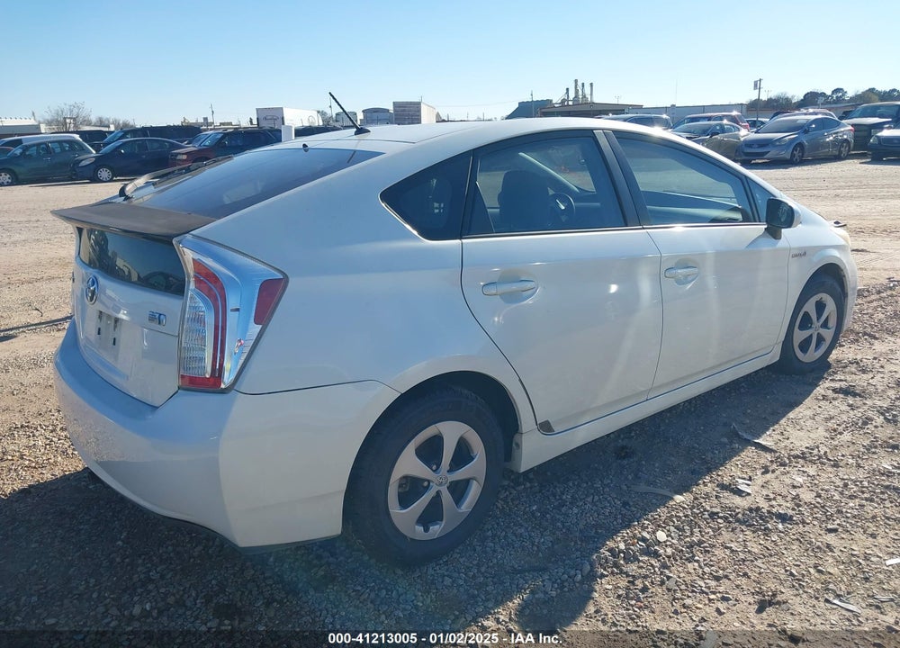 2013 TOYOTA PRIUS TWO VIN: JTDKN3DU1D1645930