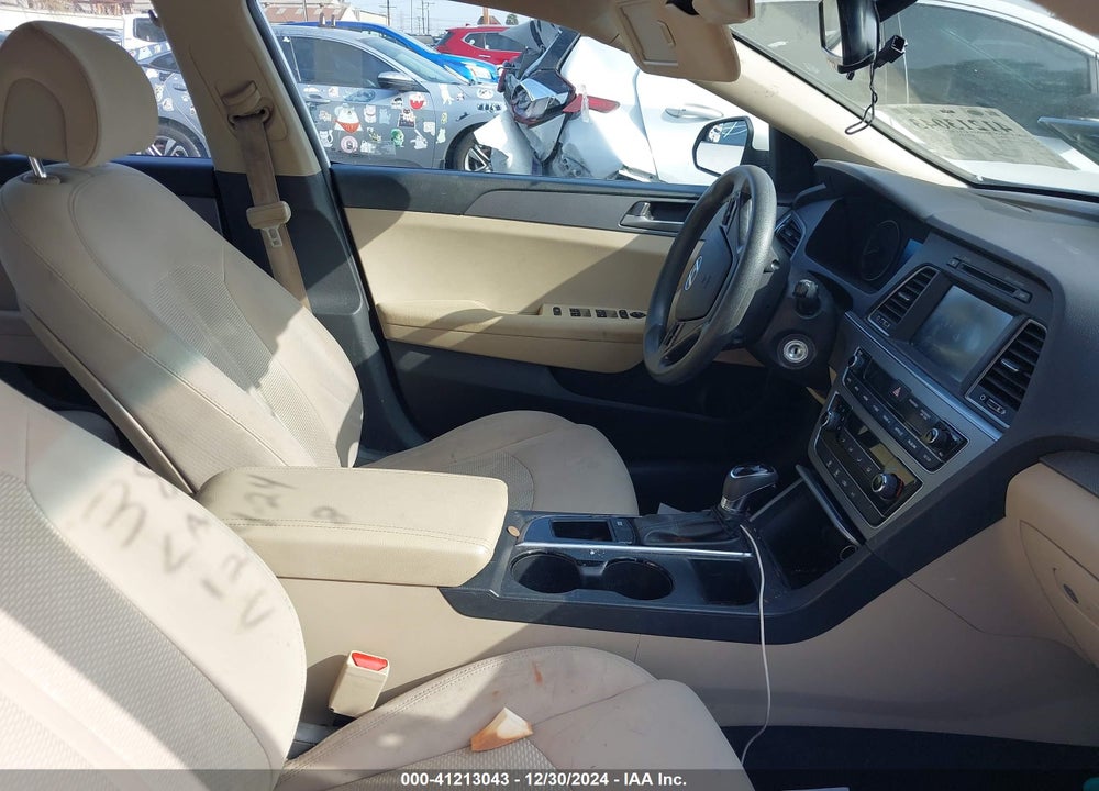2017 HYUNDAI SONATA VIN: 5NPE24AF3HH506768