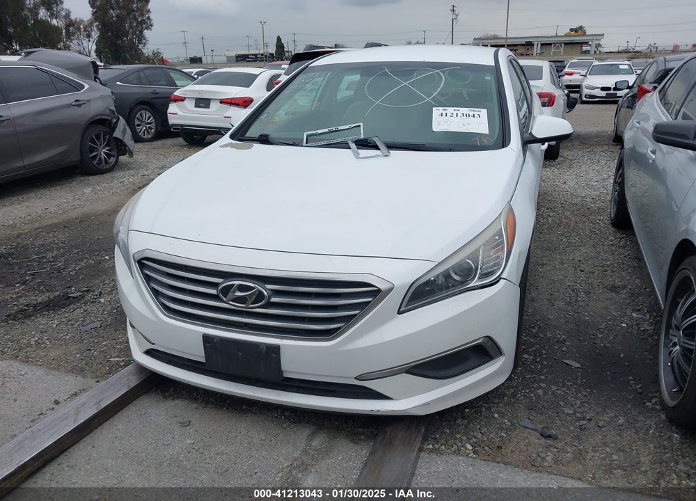 2017 HYUNDAI SONATA VIN: 5NPE24AF3HH506768