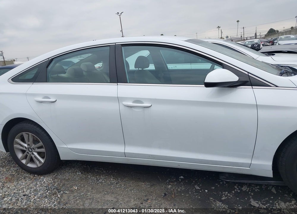 2017 HYUNDAI SONATA VIN: 5NPE24AF3HH506768