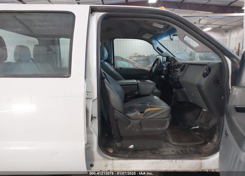 2011 FORD F-250 XL VIN: 1FT7W2A63BEB66563