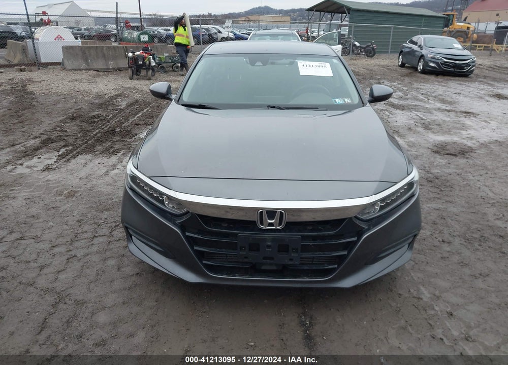 2018 HONDA ACCORD VIN: 1HGCV1F10JA001134
