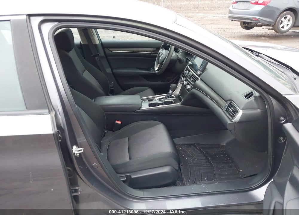 2018 HONDA ACCORD VIN: 1HGCV1F10JA001134