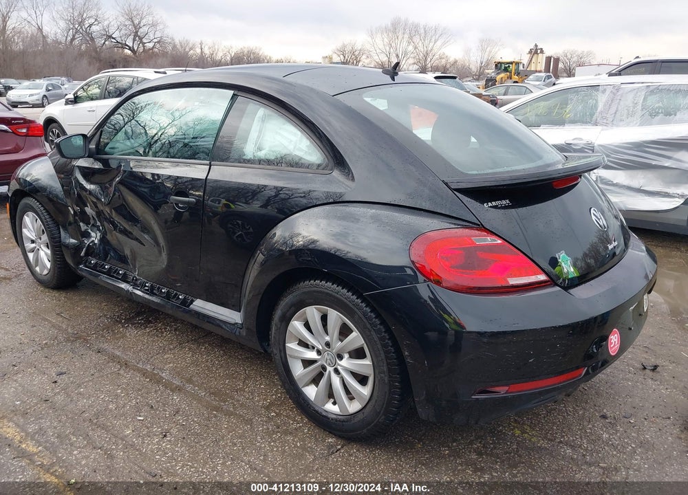 2018 VOLKSWAGEN BEETLE S/COAST VIN: 3VWFD7AT6JM716770