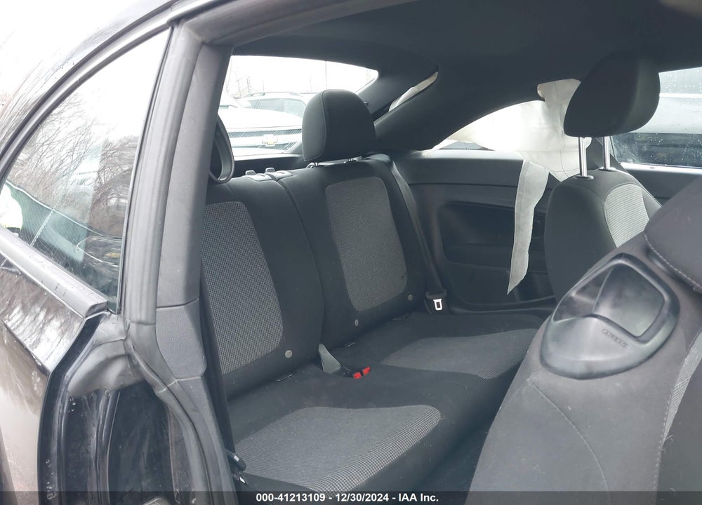 2018 VOLKSWAGEN BEETLE S/COAST VIN: 3VWFD7AT6JM716770