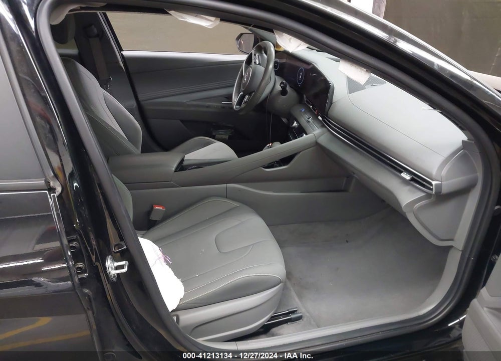 2023 HYUNDAI ELANTRA VIN: KMHLS4AG5PU386293