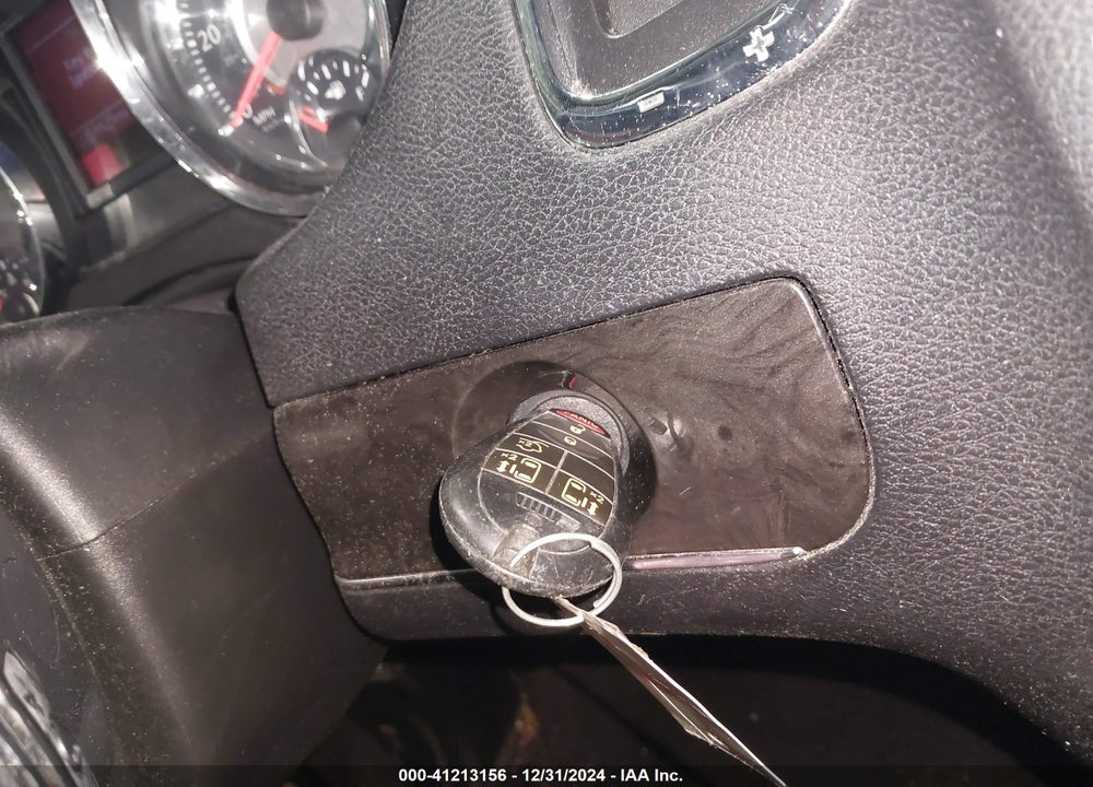 2013 CHRYSLER TOWN & COUNTRY TOURING VIN: 2C4RC1BG0DR610376