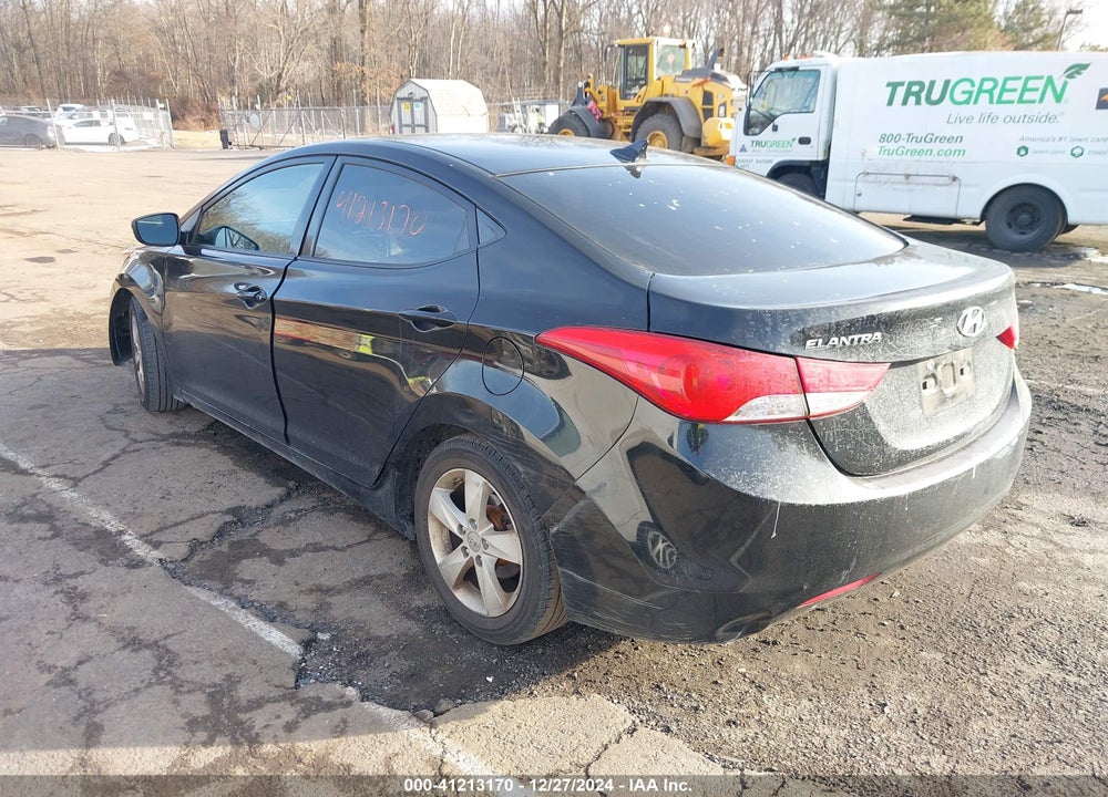 2013 HYUNDAI ELANTRA GLS VIN: KMHDH4AE6DU795710