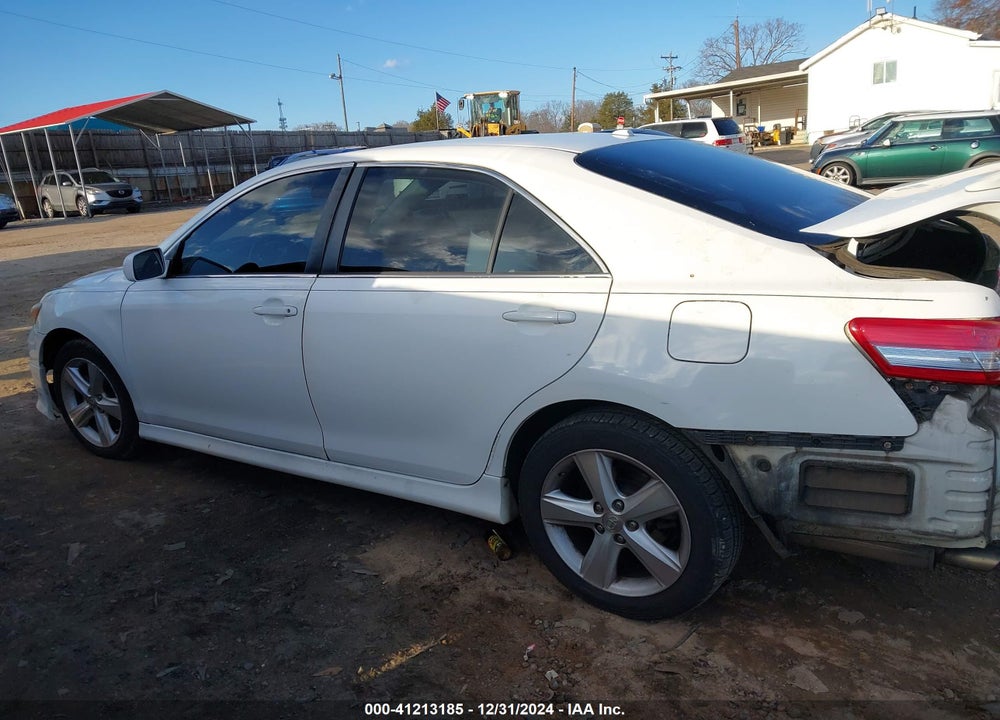 2011 TOYOTA CAMRY SE VIN: 4T1BF3EK6BU652745