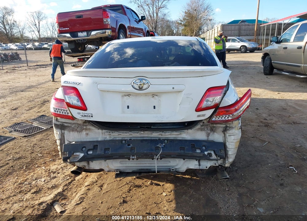 2011 TOYOTA CAMRY SE VIN: 4T1BF3EK6BU652745