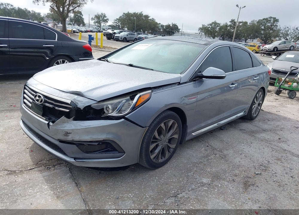 2015 HYUNDAI SONATA VIN: 5NPE34AB5FH131067