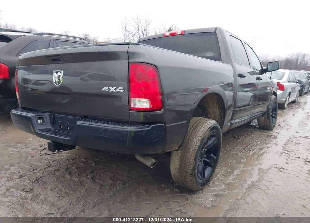2017 RAM 1500 ST VIN: 3C6RR7KT6HG565588