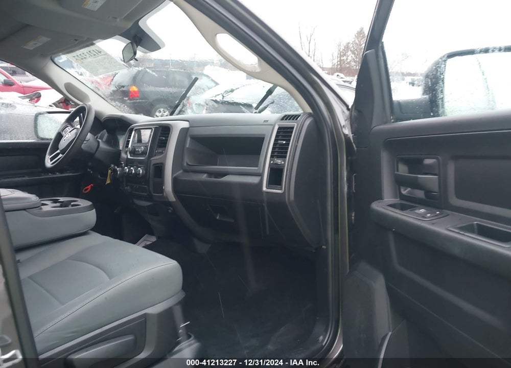 2017 RAM 1500 ST VIN: 3C6RR7KT6HG565588