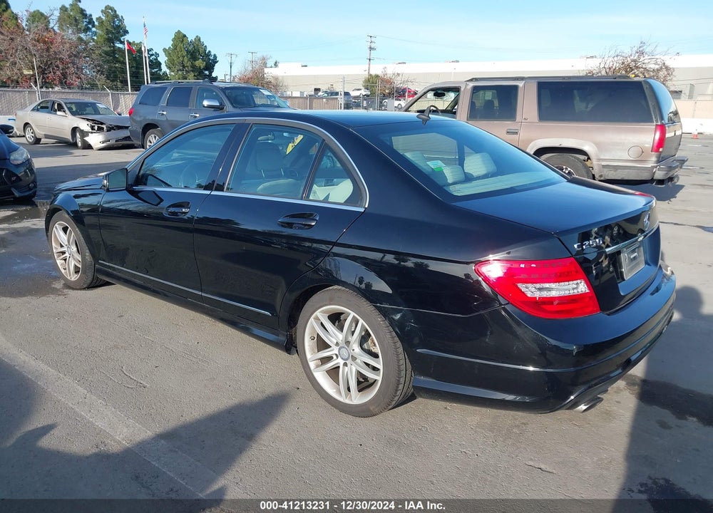 2014 MERCEDES-BENZ C 250 VIN: WDDGF4HB7EG213915