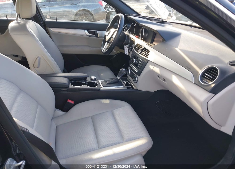 2014 MERCEDES-BENZ C 250 VIN: WDDGF4HB7EG213915