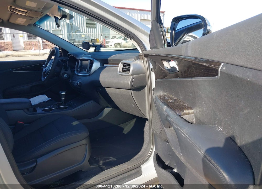 2020 KIA SORENTO L/LX VIN: 5XYPG4A30LG656529