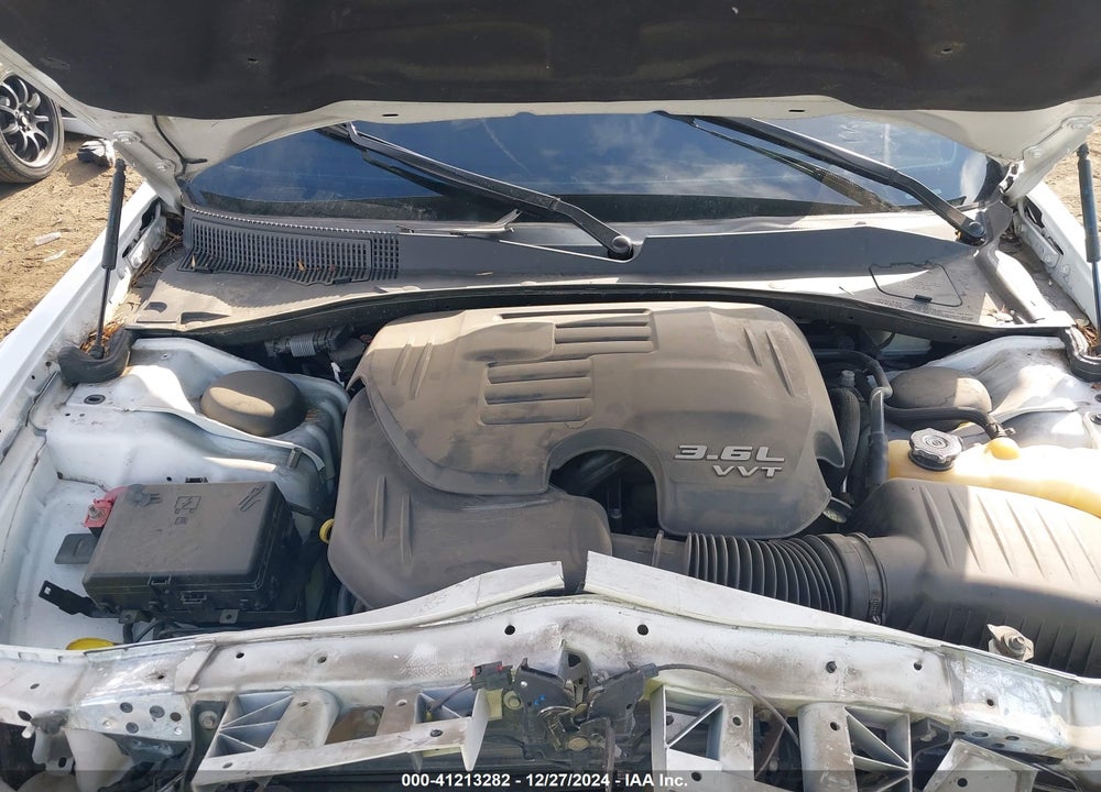 2019 CHRYSLER 300 VIN: 2C3CCABG9KH562695