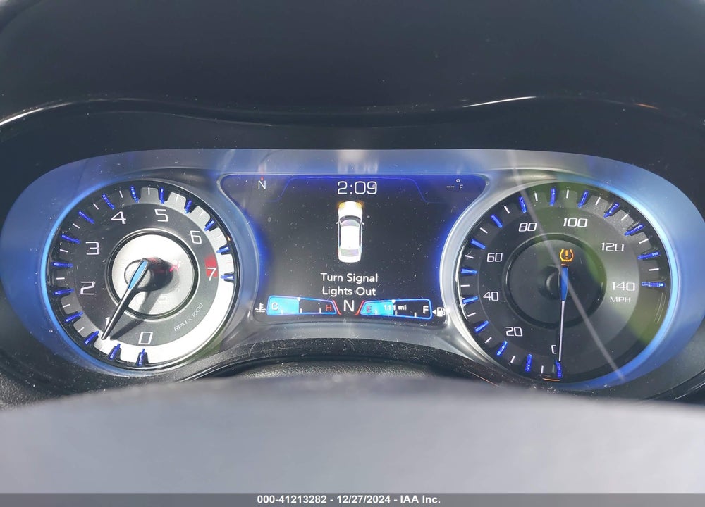 2019 CHRYSLER 300 VIN: 2C3CCABG9KH562695