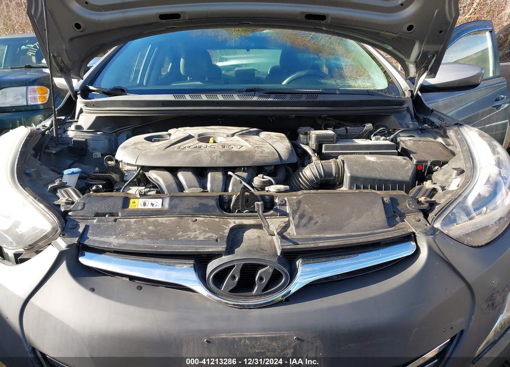 2014 HYUNDAI ELANTRA VIN: 5NPDH4AE1EH466686
