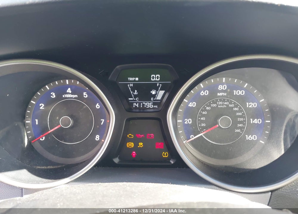 2014 HYUNDAI ELANTRA VIN: 5NPDH4AE1EH466686