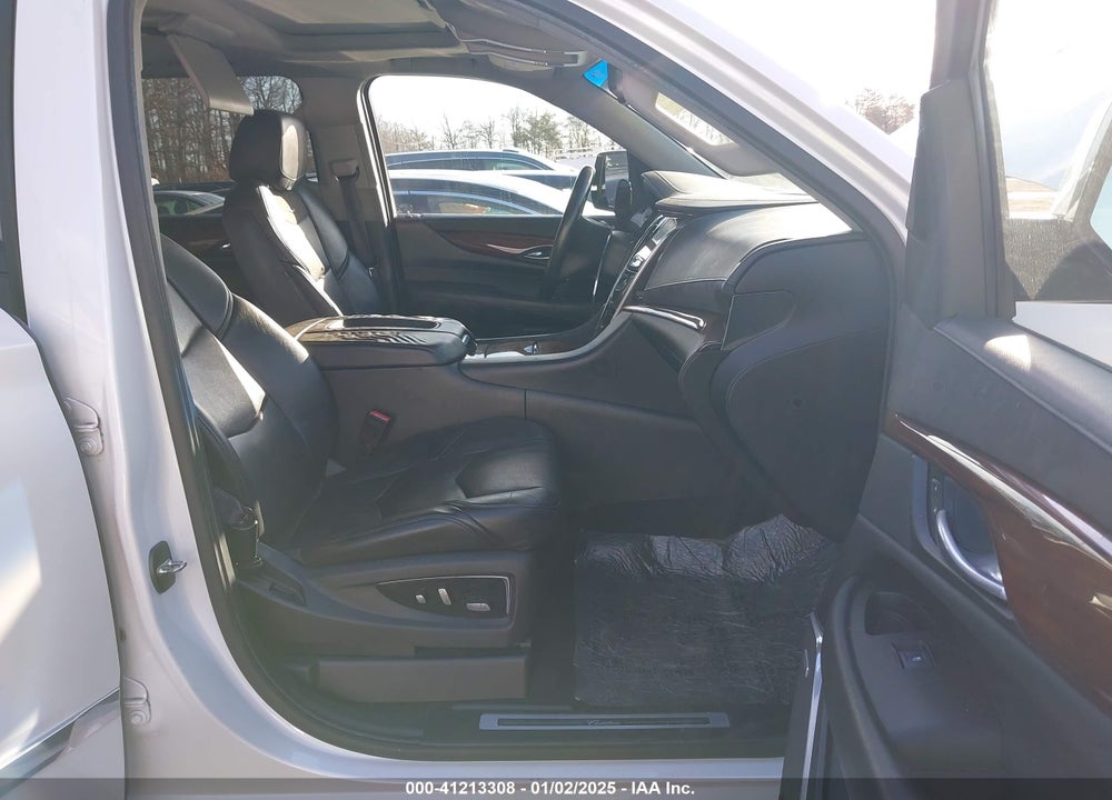 2016 CADILLAC ESCALADE VIN: 1GYS4BKJ3GR310836
