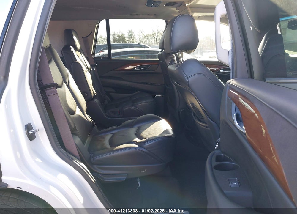 2016 CADILLAC ESCALADE VIN: 1GYS4BKJ3GR310836