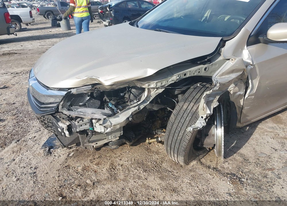 2016 HONDA ACCORD VIN: 1HGCR2F35GA147016