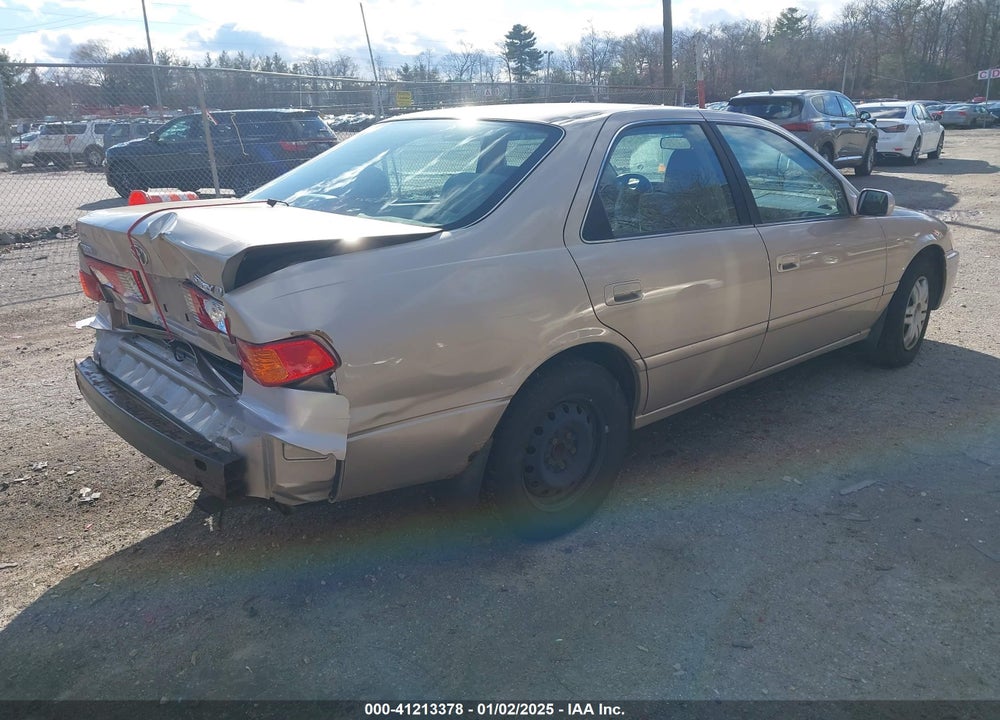 2000 TOYOTA CAMRY LE VIN: JT2BG22K9Y0443301