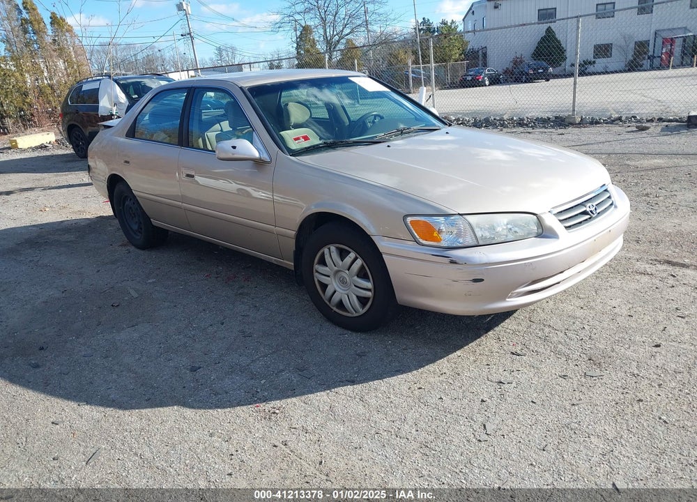 2000 TOYOTA CAMRY LE VIN: JT2BG22K9Y0443301