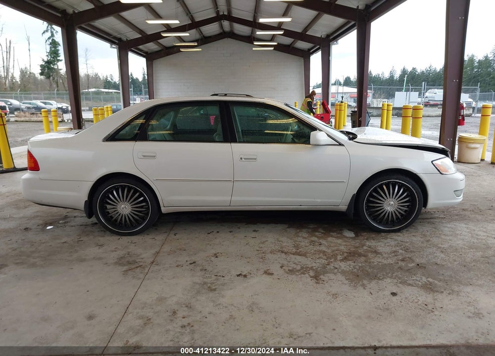 2001 TOYOTA AVALON XLS VIN: 4T1BF28B21U164297